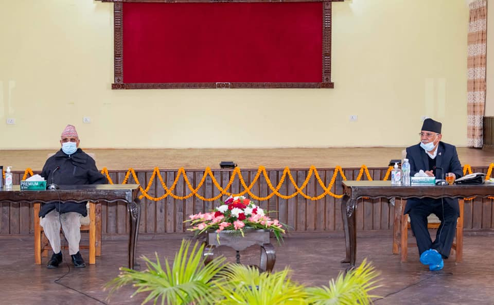 नेकपा सचिवालय बैठक बस्दै, ओली-प्रचण्डको प्रतिवेदनमाथि छलफल हुने